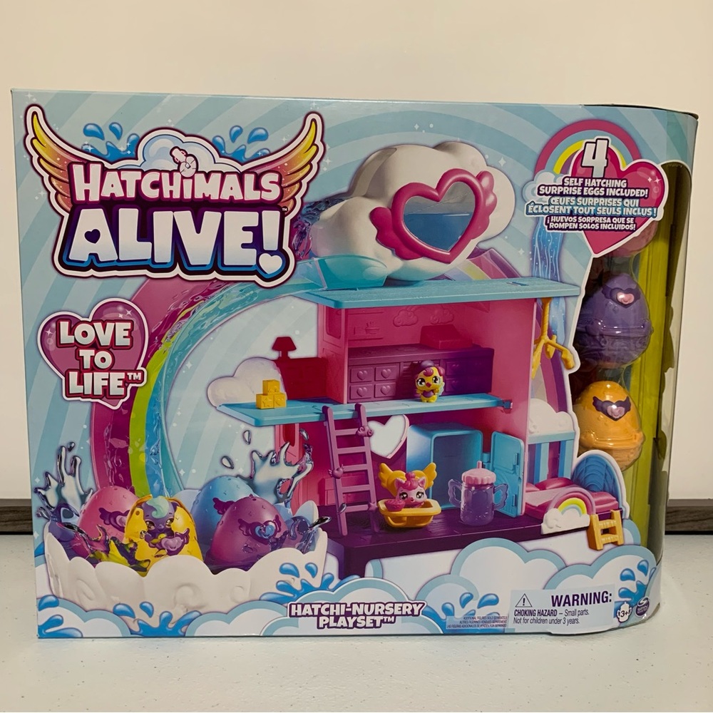 Hatchimals Alive! Hatchi-Nursery Playset-NIB